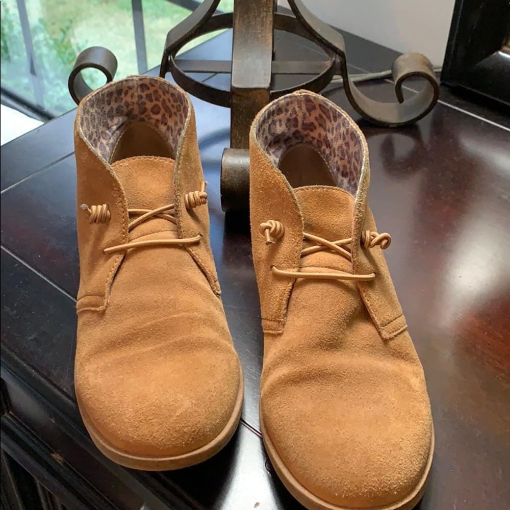 Lucky Brand booties suede no tie